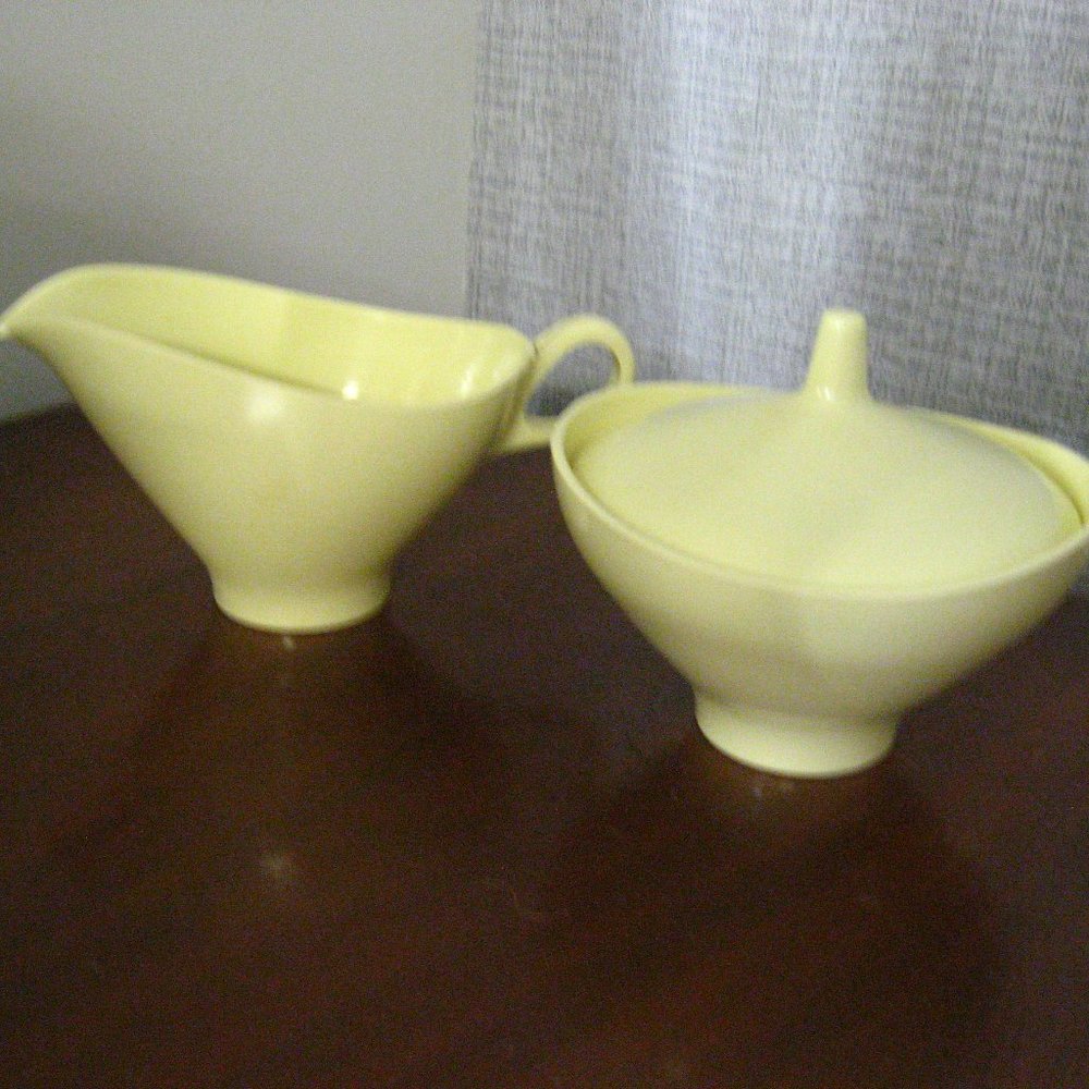 Boontonware Mid Century Yellow Sugar Bowl Creamer